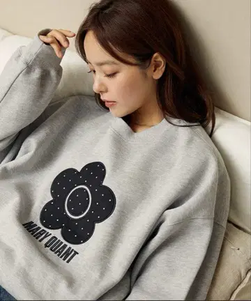MARY QUANT 꽃 프린트 맨투맨