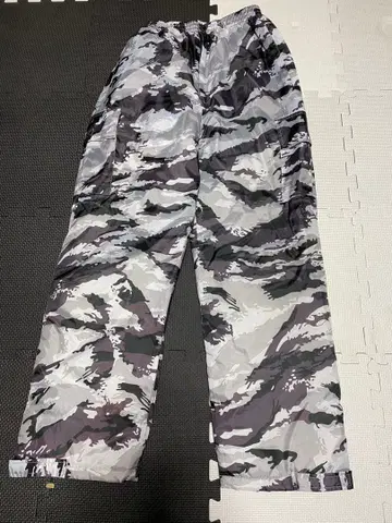 그레이 카모 패턴 팬츠 카모플라쥬 카모플라주 바지 야케 방한