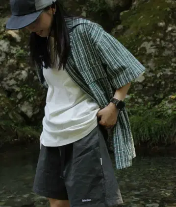 더블 포켓 체크 셔츠