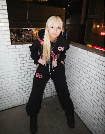 9090 girl 크롭 기장 셋업 가격 인하