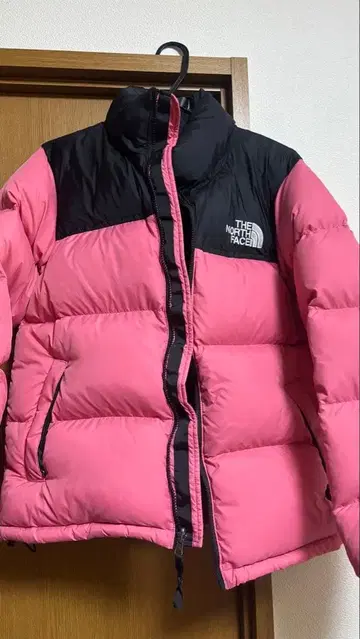 THE NORTH FACE 다운 자켓 핑크/블랙