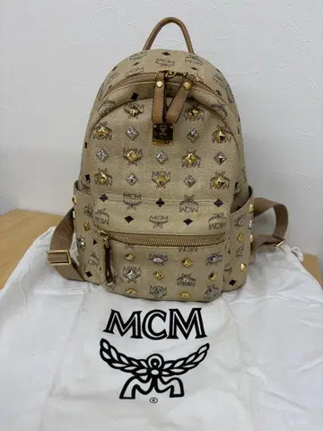 MCM 스터드 장식 백팩 수납 가방 포함