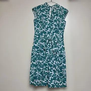 인디우먼 리프 무늬 슬리브리스 원피스 아모레