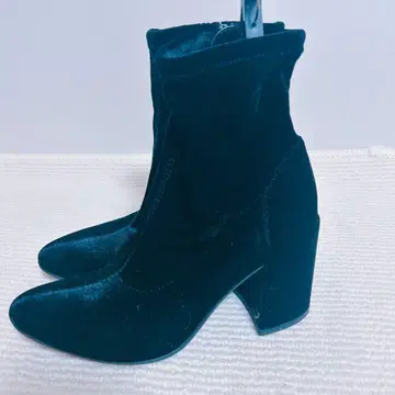 벨벳 스트레치 숏부츠 블랙