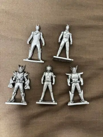 가면라이더 피규어 5체 세트 실버