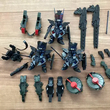 SD 건담 히어로즈 서전트 베르데 바스터 DX & 대원 2체