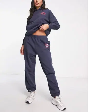 Rvca 스텔라 맥스웰 콜라보 수량 한정 맨투맨