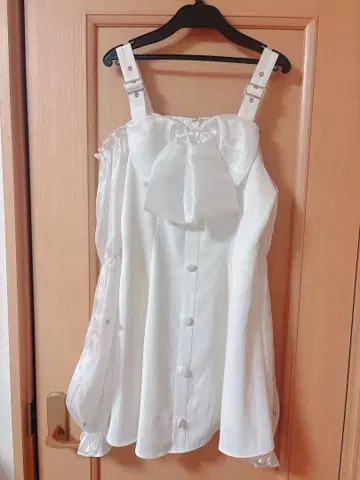 앙크루즈 비쥬 오프숄더 원피스 화이트