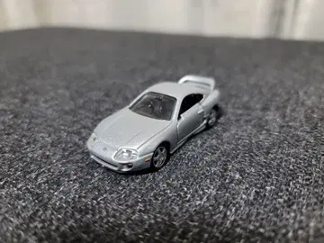 토미카 프리미엄 수프라