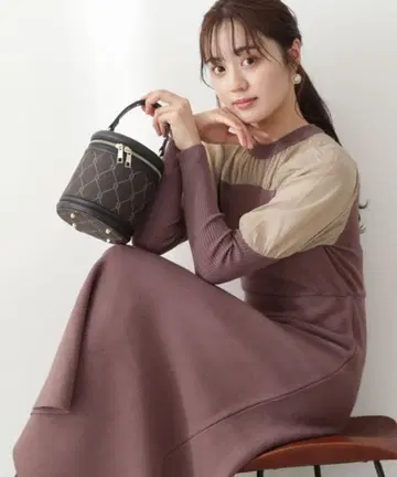 시어 퍼프 니트 원피스