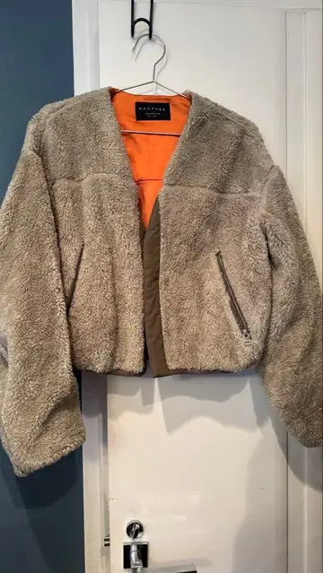 MACPHEE 보아 크롭 자켓