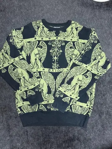 GX1000 XL 그래픽 프린트 맨투맨