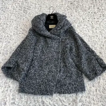 투모로우랜드 데 프레 숏코트 알파카