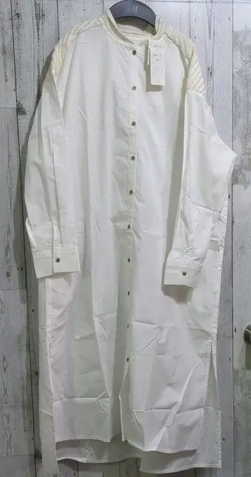 택 포함 새상품 HUNCH치 이소재 절개 롱 셔츠 원피스