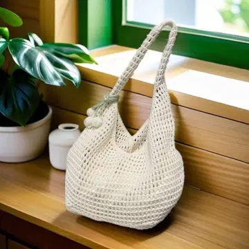 화이트 니트 토트백