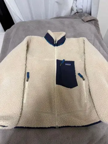 patagonia 플리스 자켓 S 사이즈 크림색