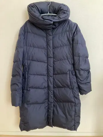 유니클로 다운 코트 네이비 여성용