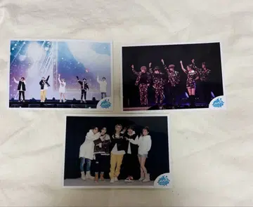 AAA 집합 사진 3장