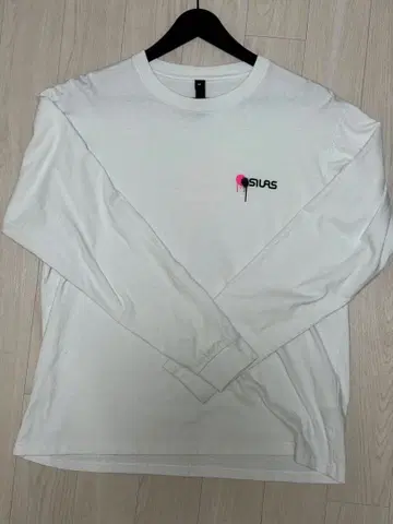 사이러스 SILAS 화이트 긴팔 T셔츠 M