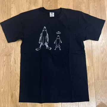 더 크로마뇽즈 T셔츠 블랙 컬러 M사이즈