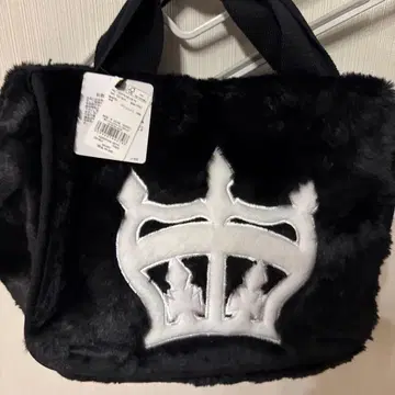 RODEO CROWNS 퍼 토트백 왕관 자수 포함