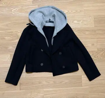 ZARA 숏 기장 더블 브레스트 후드 부착 자켓
