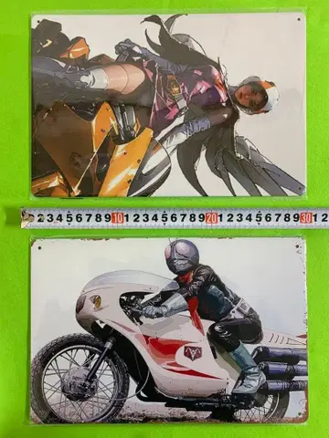 가면라이더 1호 & 갓차맨 레이디 백조의 준 2매 세트 하자품 정크 취급