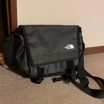 THE NORTH FACE 메신저 백 블랙