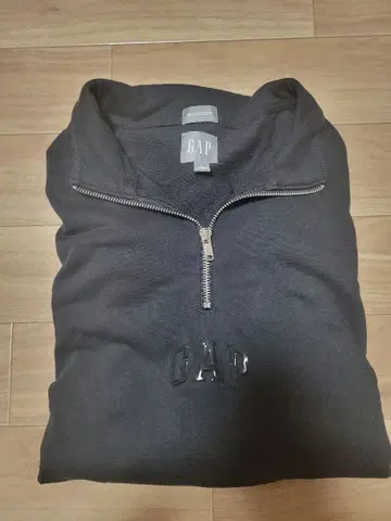 GAP 다크 그레이 하프 지퍼 트레이닝복