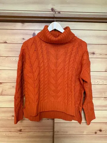 KUMIKYOKU 케이블 짜임 터틀넥 니트 오렌지 S2 사이즈