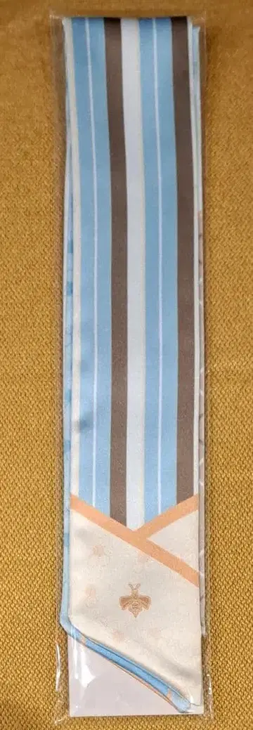 니지산지 히바치 마나 리본 스카프