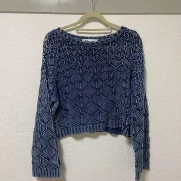 ZARA 다크 블루 니트 패턴 크롭 스웨터