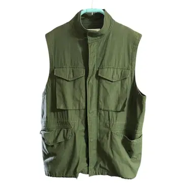 새상품급 밀리터리 필드 의류 베스트 M 사이즈 올리브 그린