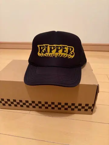 트래커 캡 블랙 리퍼 매거진 RIPPER MAGAZINE