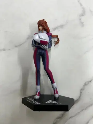 마리다 크루스 피규어 제일복권