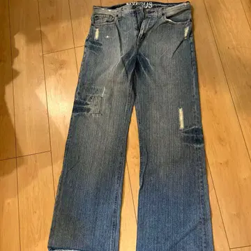 데미지 가공 다크 블루 데님 팬츠 LL 사이즈