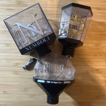 Number_i toHEROes 응원봉 탑