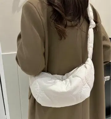 퀼팅백 여성용 화이트 복슬복슬