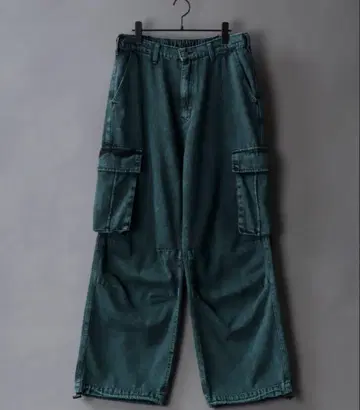 다크 그린 와이드 핏 카고 팬츠