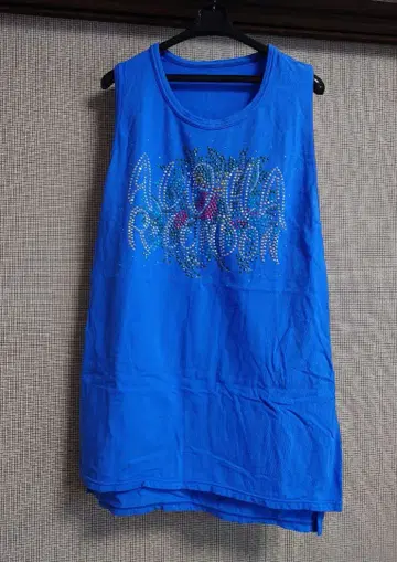 R-LONDON 탱크탑 파란 비즈 장식 탱크탑 M 사이즈