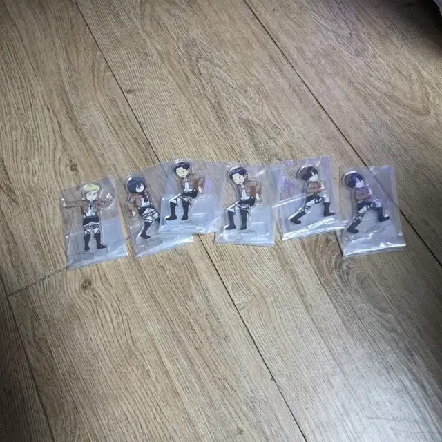 진격의거인 쿠지 아크릴 스탠드 판매