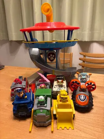 파우스테이션과 베이직 비클