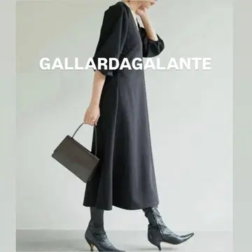 [ 새상품급 ] 개럴개런트 WEB 한정판 V넥 플레어 원피스