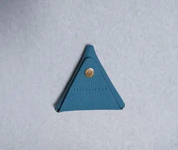 파란색 가죽 삼각형 코인 케이스