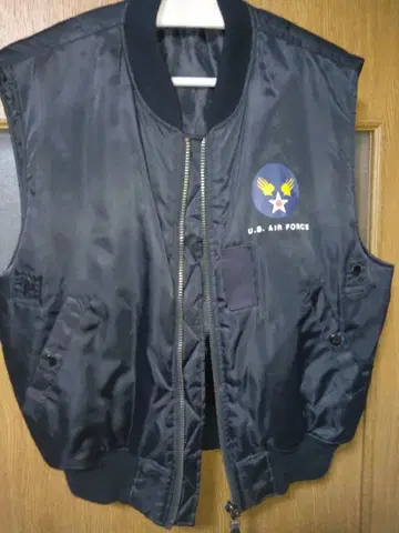 U.S. AIR FORCE 블랙 슬리브리스 자켓