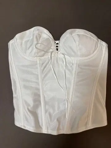 화이트 C70 브라이덜 이너 럭시