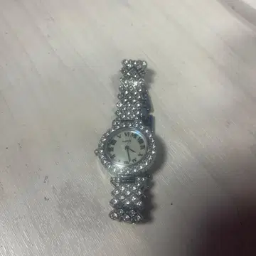 크리스탈 장식 실버 캐주얼 시계