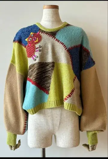 아기 돼지 아플리케 니트 풀오버