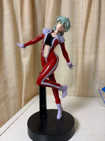 건담 아이나 사하린 피규어