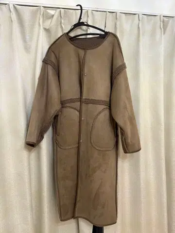 브라운 스웨이드풍 롱 코트